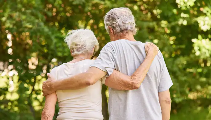 Early Signs and Symptoms of Alzheimer’s and Other Types of Dementia