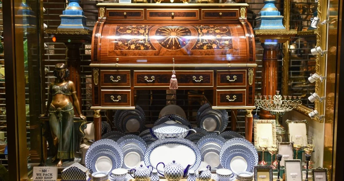 Tips for Seniors for Moving and Downsizing in NYC - Selling Antiques